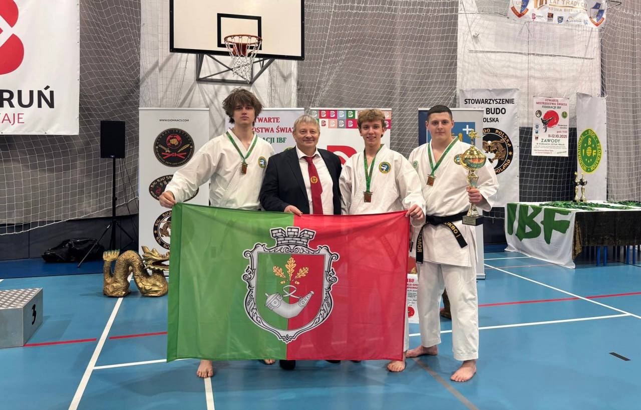 Криворізькі спортсмени здобули золото на Чемпіонаті світу з рукопашного бою в Польщі 2025