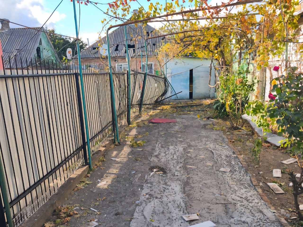 Ворожі атаки на Дніпропетровщині: пошкоджені будинки, підприємства та інфраструктура 25.10.2025
