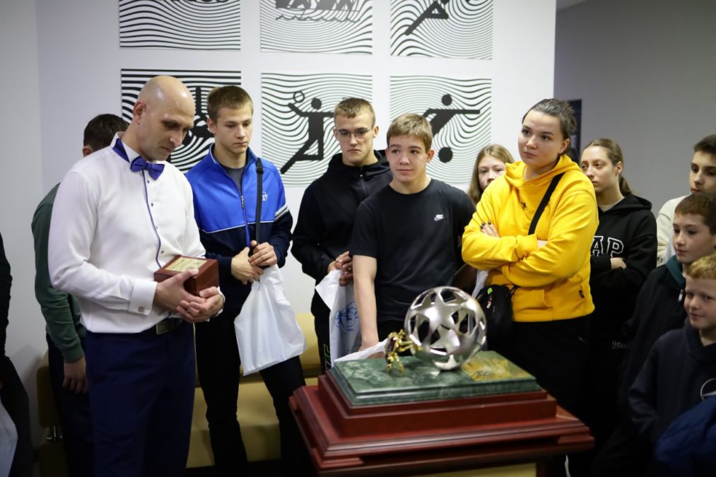 Виставка скульптур спортивних діячів у Музеї олімпійської слави 29.10.2025