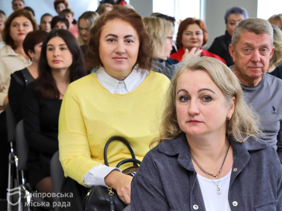 Борис Філатов привітав співробітників соцсфери Дніпра 31.10.2025