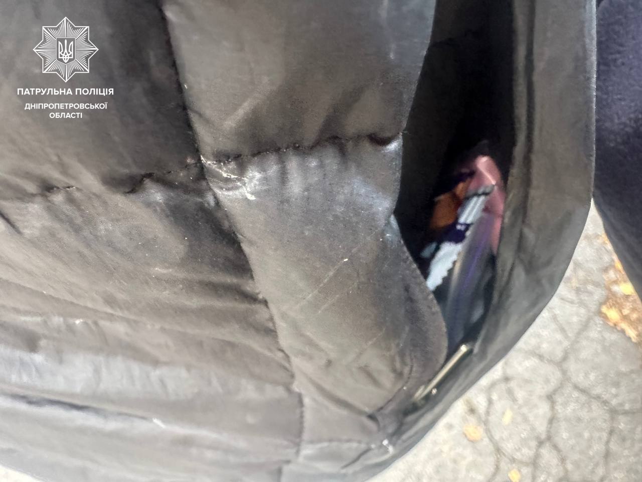 У Дніпрі патрульні затримали двох чоловіків із «закладками» - 27.10.2025