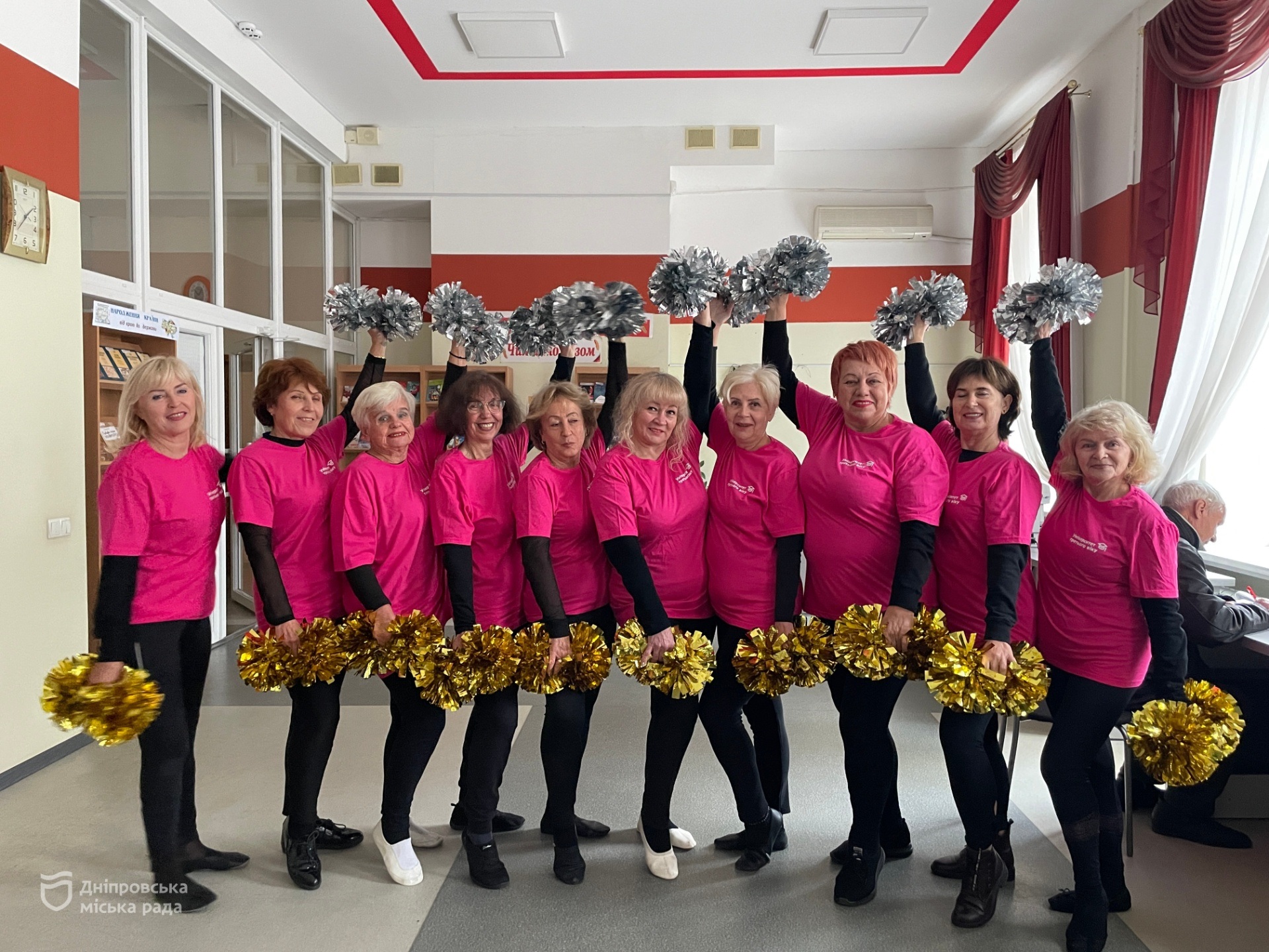 Слухачки Університету третього віку з Дніпра здобули перемогу на Чемпіонаті світу з чер-спорту та поділилися секретами довголіття - 7.11.2025