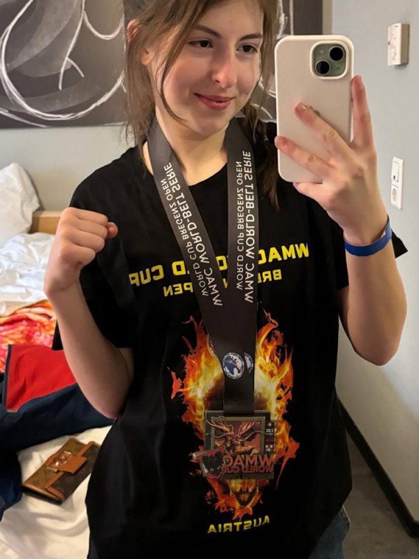 Дніпровські школярки стали чемпіонками світу з козацького двобою-25.11.2025