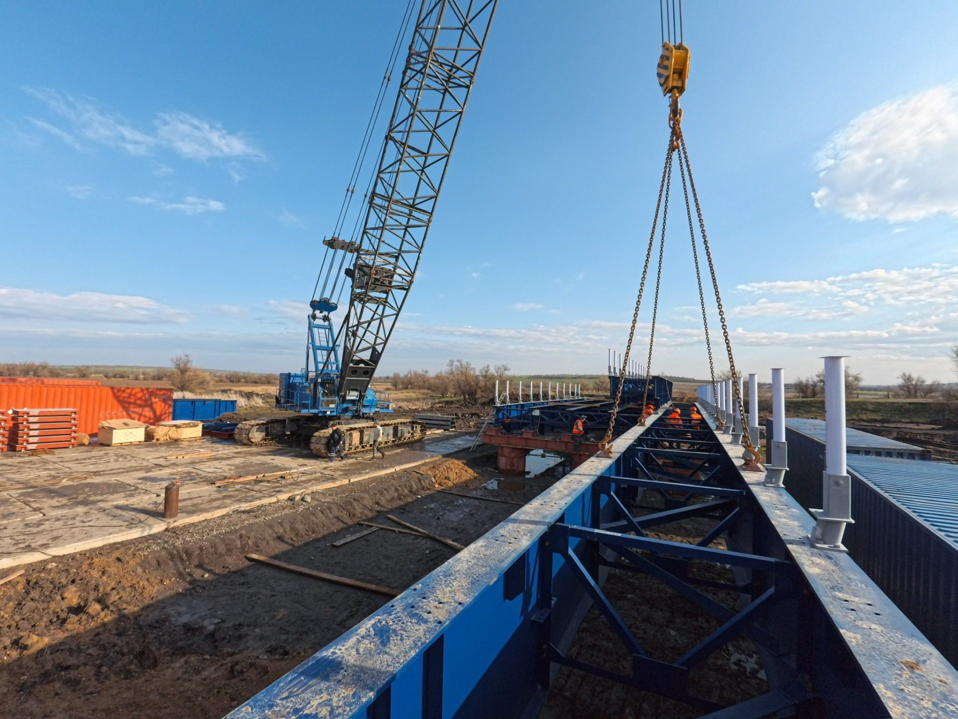 На Дніпропетровщині монтують японський модульний міст - 27.11.2025