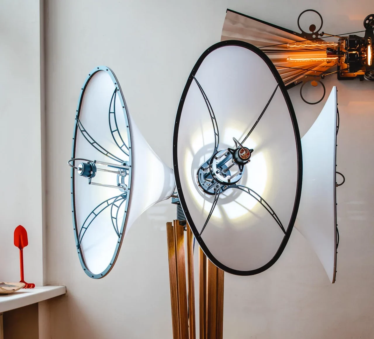 Дніпровські скульптури потрапили у світовий ТОП кінетичного мистецтва - 27.11.2025