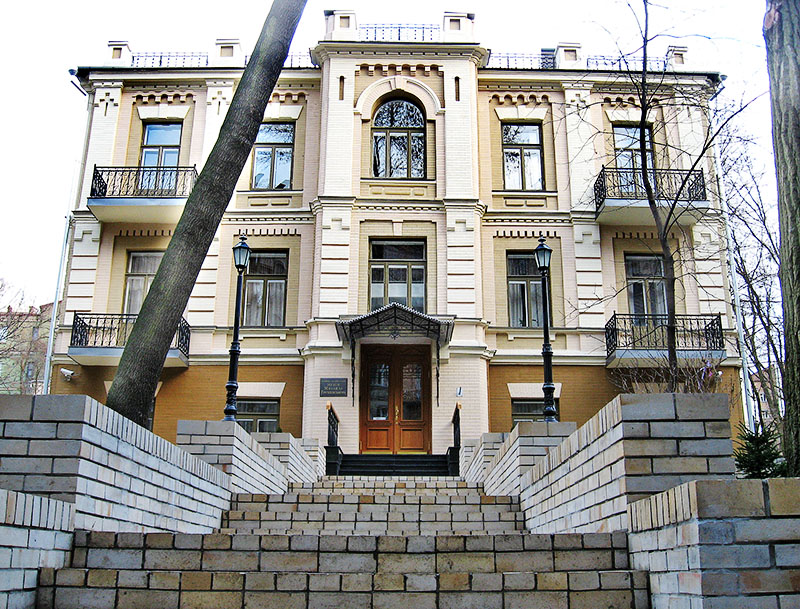 Деколонізація та передатування міст: науковців запрошують долучитися до конференції - 14.11.2025