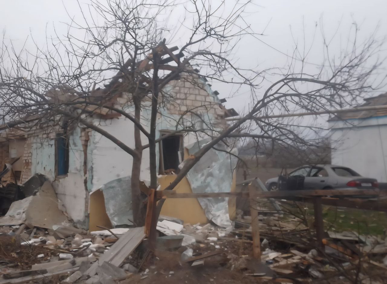 Троє людей постраждали через ворожі атаки на Дніпропетровщині - 13.11.2025