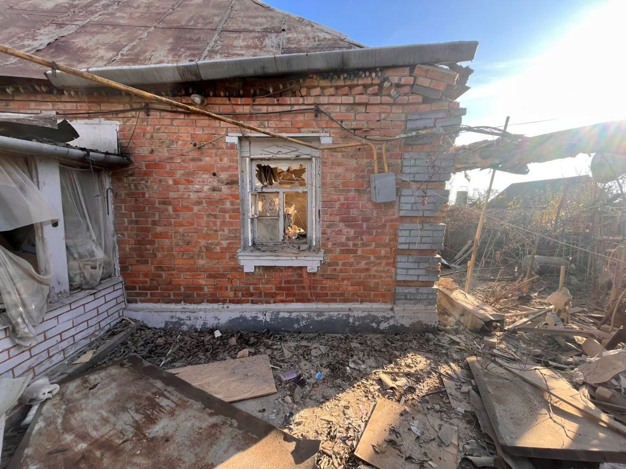 Ворог обстріляв громади Дніпропетровщини: один загиблий і п’ятеро поранених — 15.11.2025 Ворог обстріляв громади Дніпропетровщини: один загиблий і п’ятеро поранених — 15.11.2025