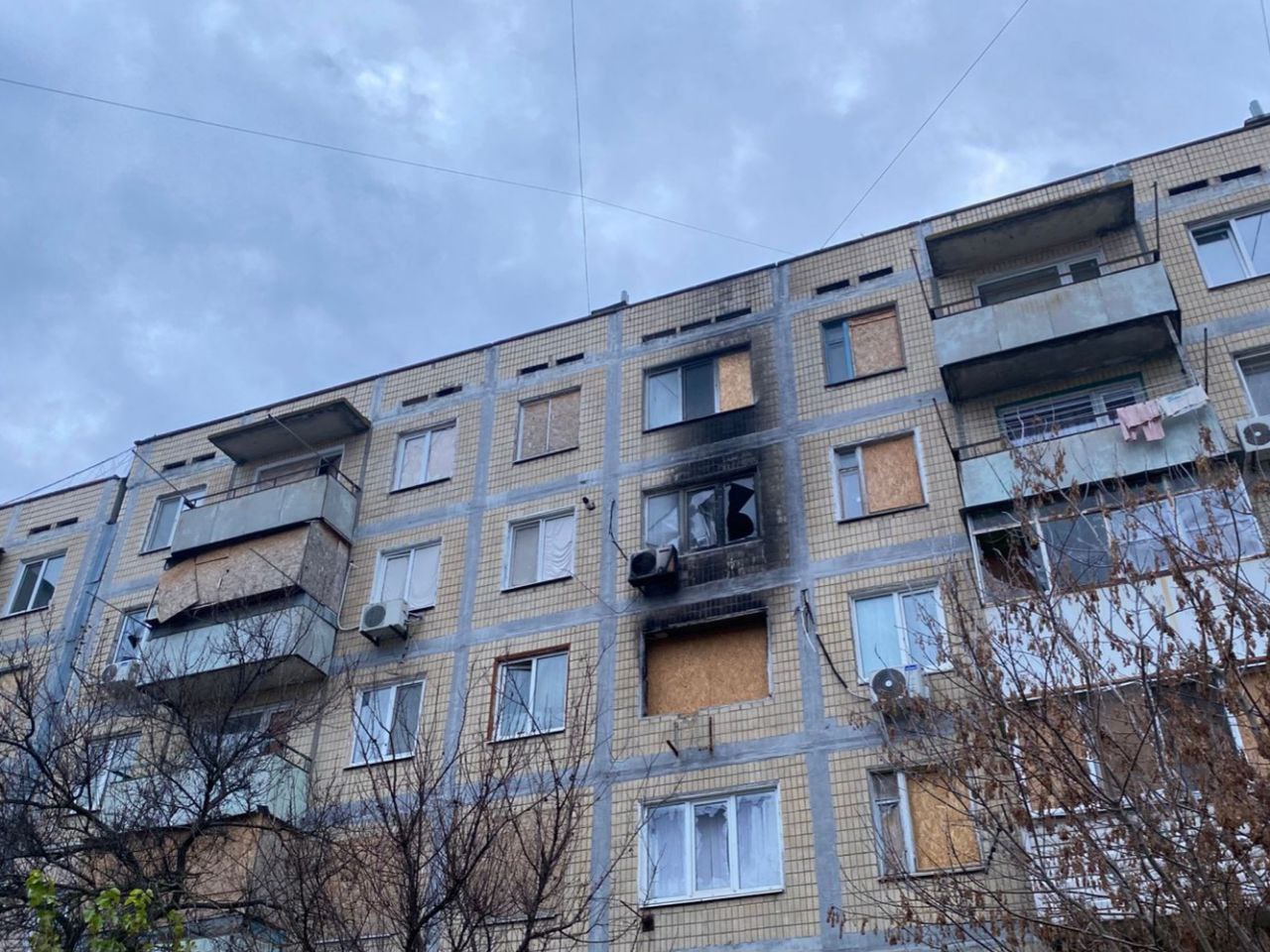 Масовані удари по Дніпропетровщині: постраждали люди й об’єкти інфраструктури — 18.11.2025