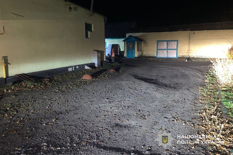 Під час сварки на вулиці підозрюваний ударив ножем у груди 48-річного чоловіка. - 12.11.2025