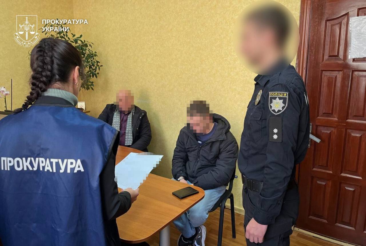 Правоохоронці викрили наркоторговця у Кам'янському районі - 05.11.2025