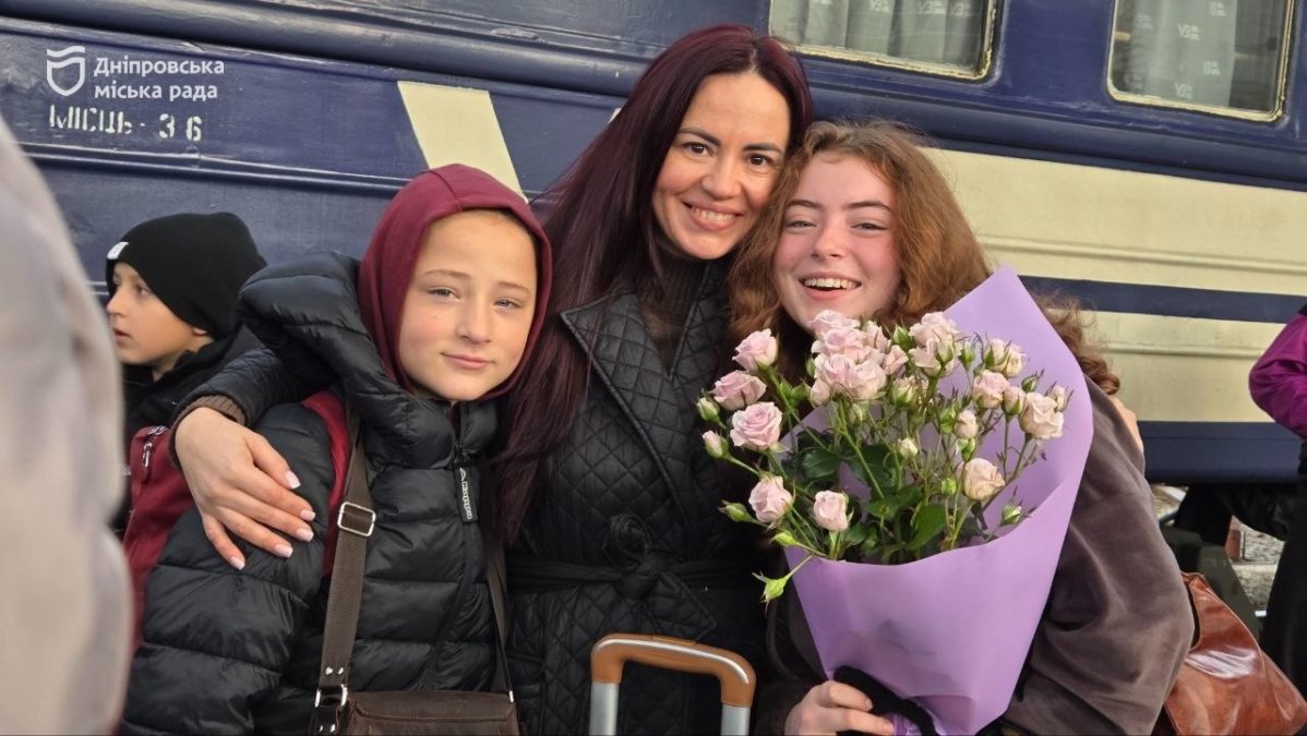 Понад 270 дітей із Дніпра повернулися з безкоштовного відпочинку у таборі «Артек Прикарпаття»