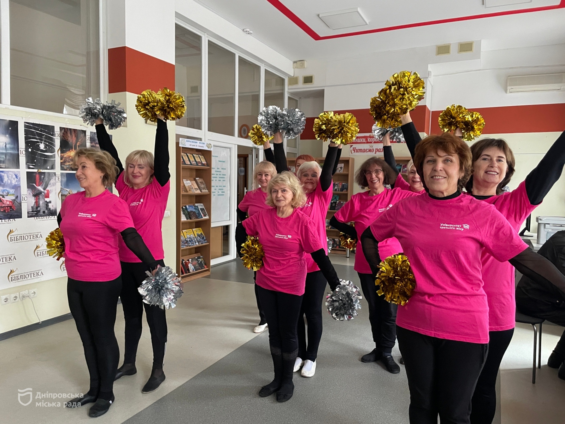 Слухачки Університету третього віку з Дніпра здобули перемогу на Чемпіонаті світу з чер-спорту та поділилися секретами довголіття - 7.11.2025