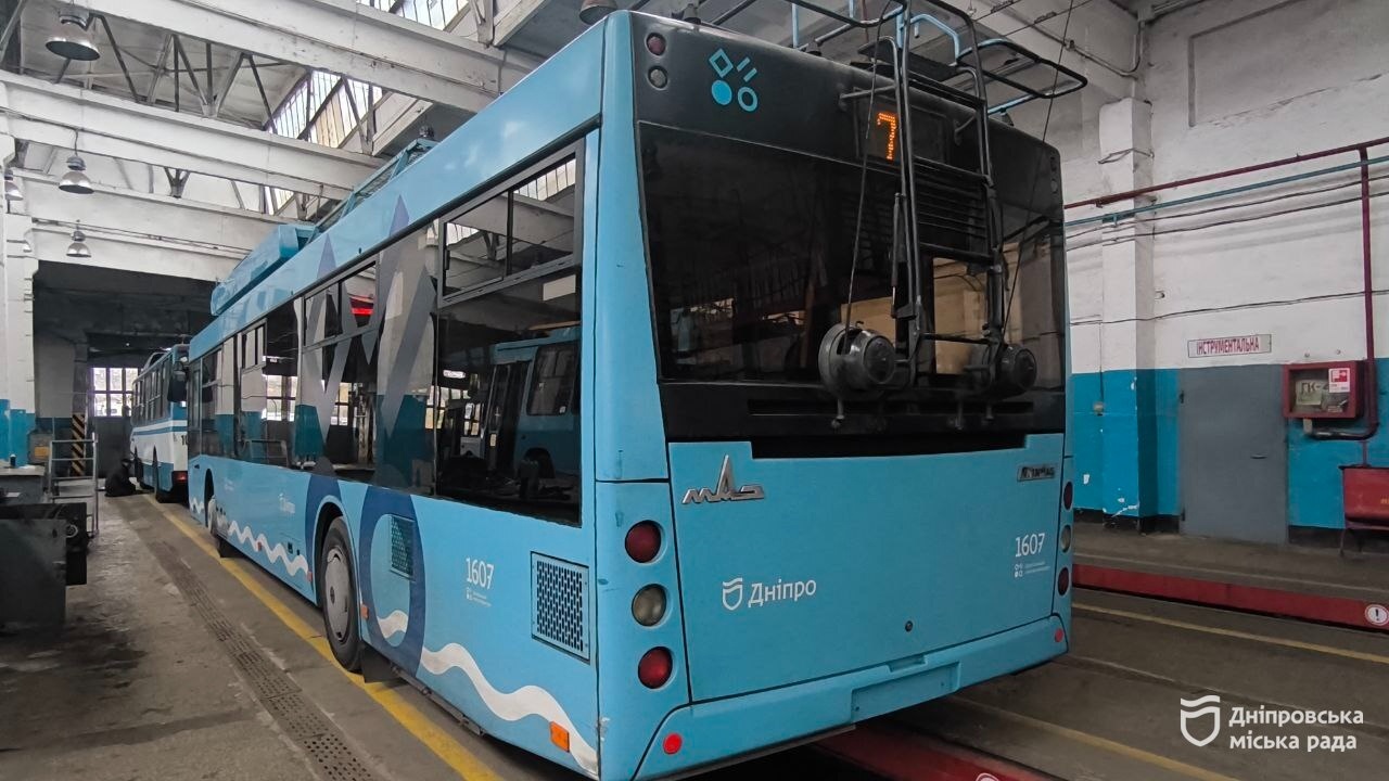 тролейбусний рух у Дніпрі відзначив 78-й день народження-07.11.2025