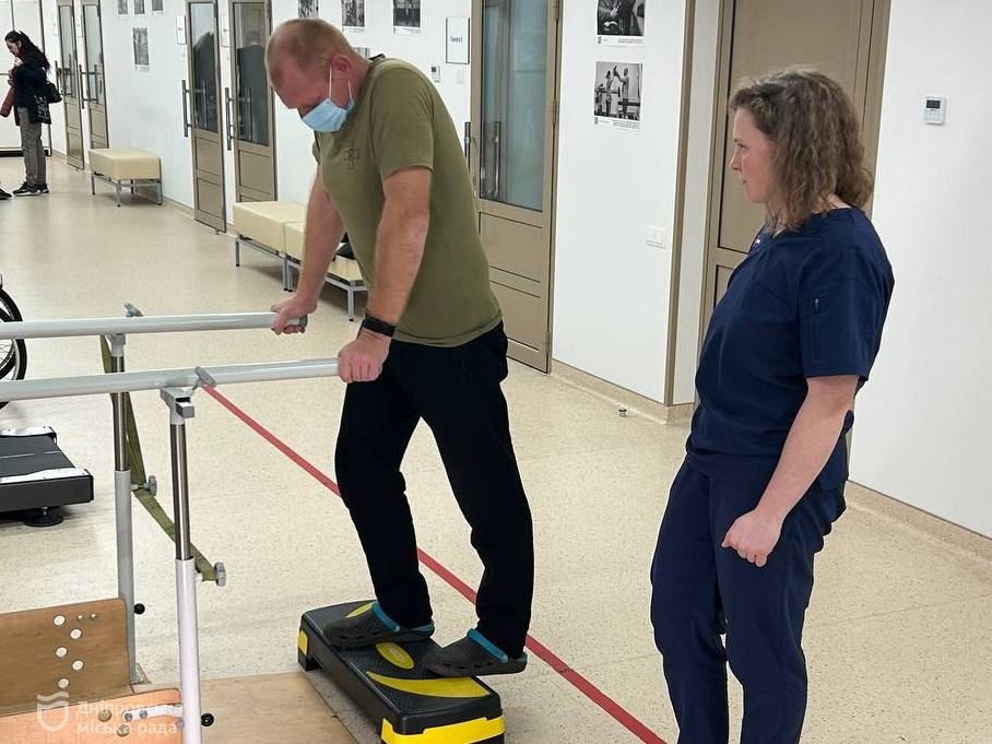 Історія військового, який проходить лікування у реабілітаційному центрі Дніпра — 13.11.2025