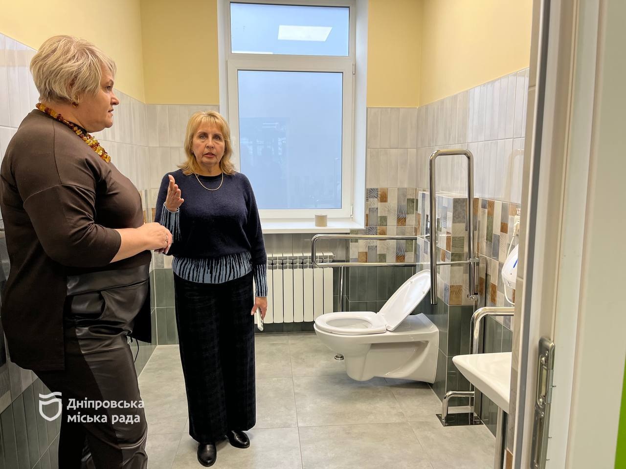 Безпека, інклюзія та енергоефективність: у Дніпрі оновлюють заклади позашкільної освіти - 14.11.2025