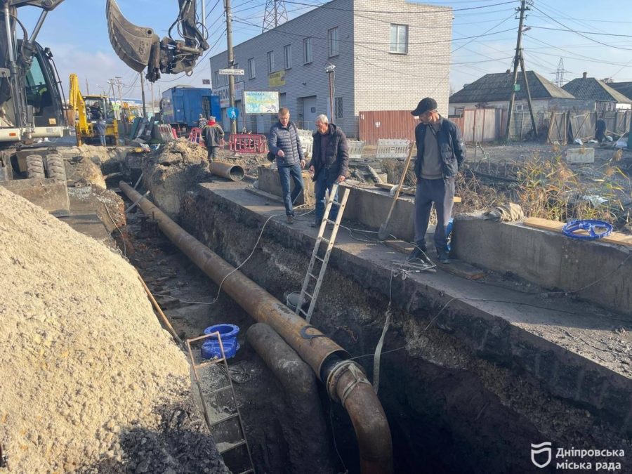 Фахівці «Дніпроводоканалу» оперативно ліквідовують пошкодження на вул. Івана Нечуя-Левицького. -21.11.2025