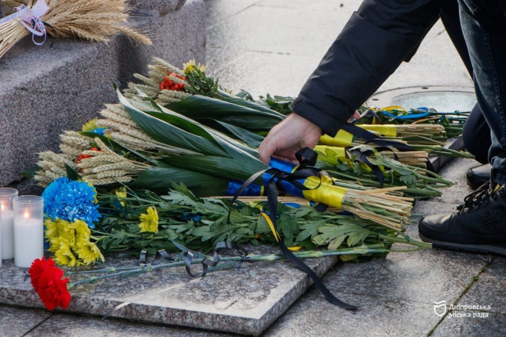 У Дніпрі вшанували пам’ять мільйонів жертв Голодомору