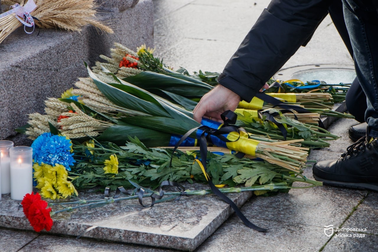 У Дніпрі вшанували пам’ять мільйонів жертв Голодомору