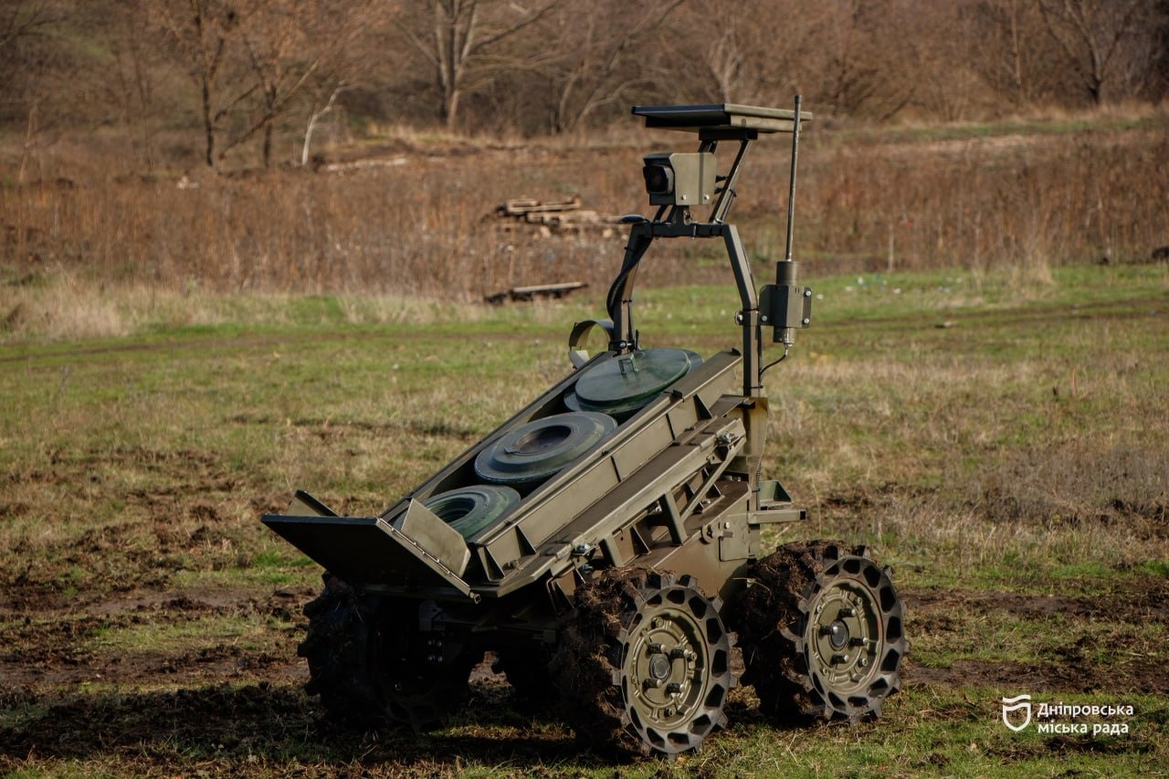 У Дніпрі 52 молодих людей пройшли просунутий військово-патріотичний вишкіл