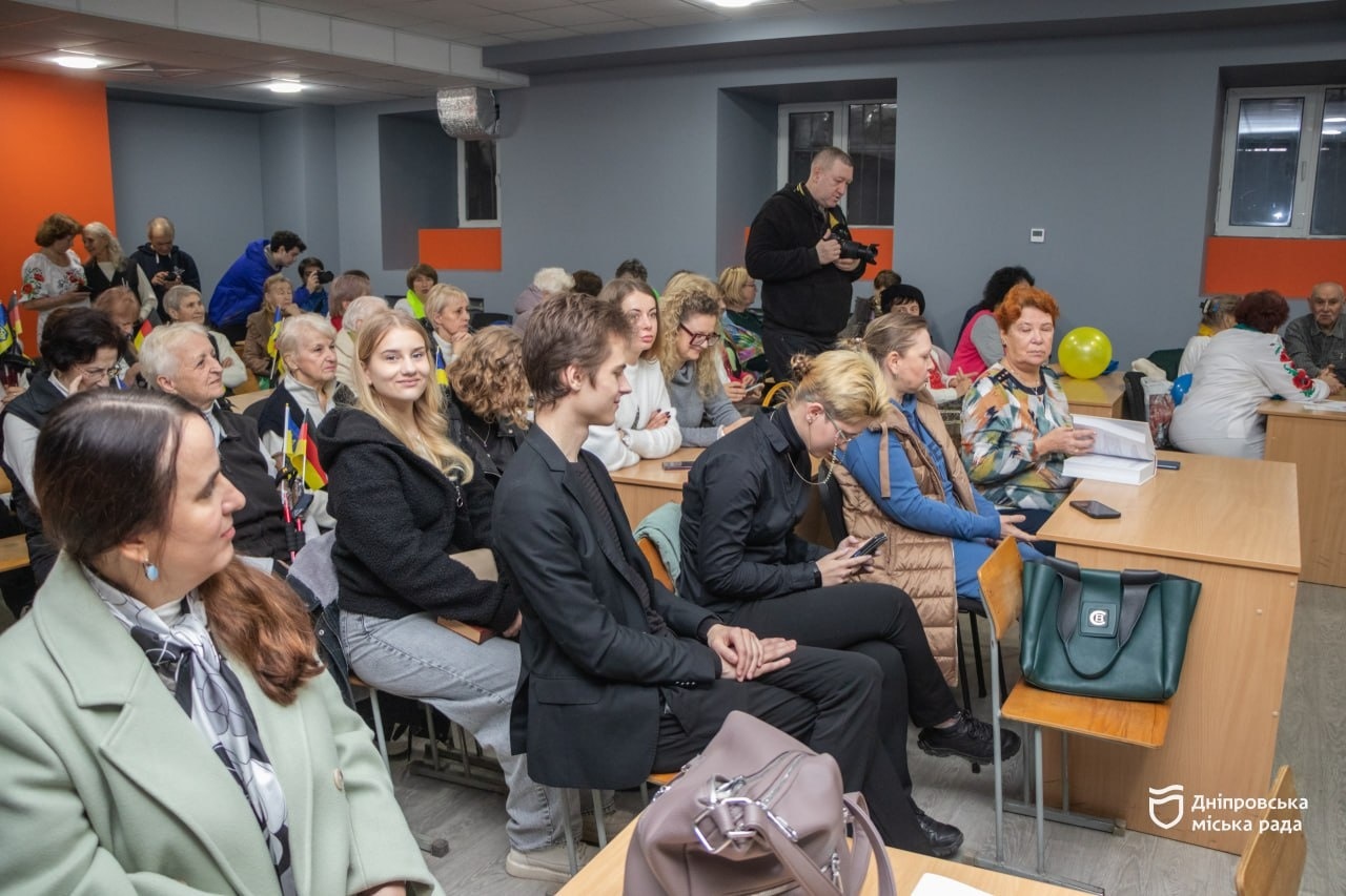 У Дніпрі відбувся день відкритих дверей Дніпропетровського обласного товариства німців «Відергебурт» -24.11.2025