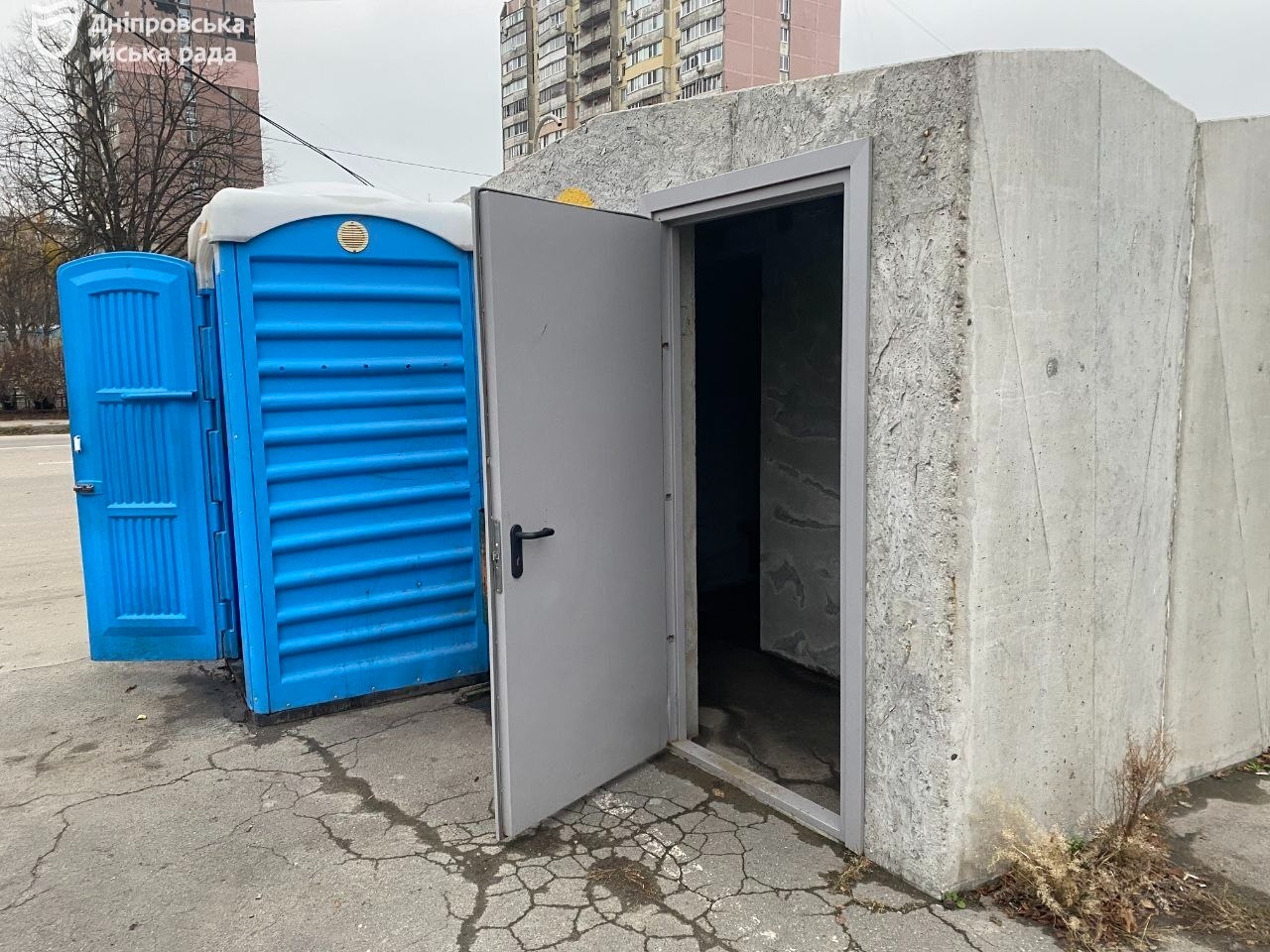 Для безпеки і комфорту містян у Дніпрі перевірили модульне укриття - 26.11.2025