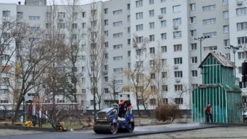 Перемога, 118: Борис Філатов перевірив вхід реконструкції двору 27.11.2025