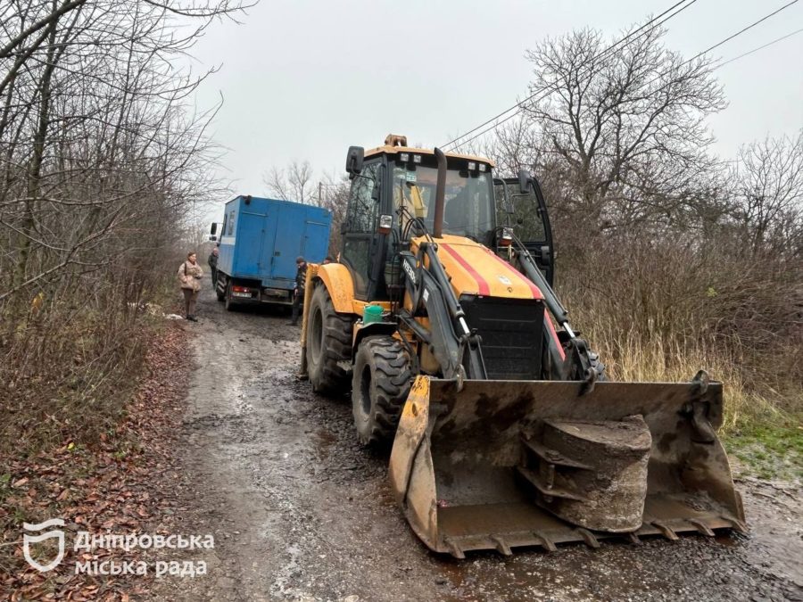 КП «Дніпроводоканал» оперативно ремонтують водопровод у Дніпрі та віддалених районах - 28.11.2025