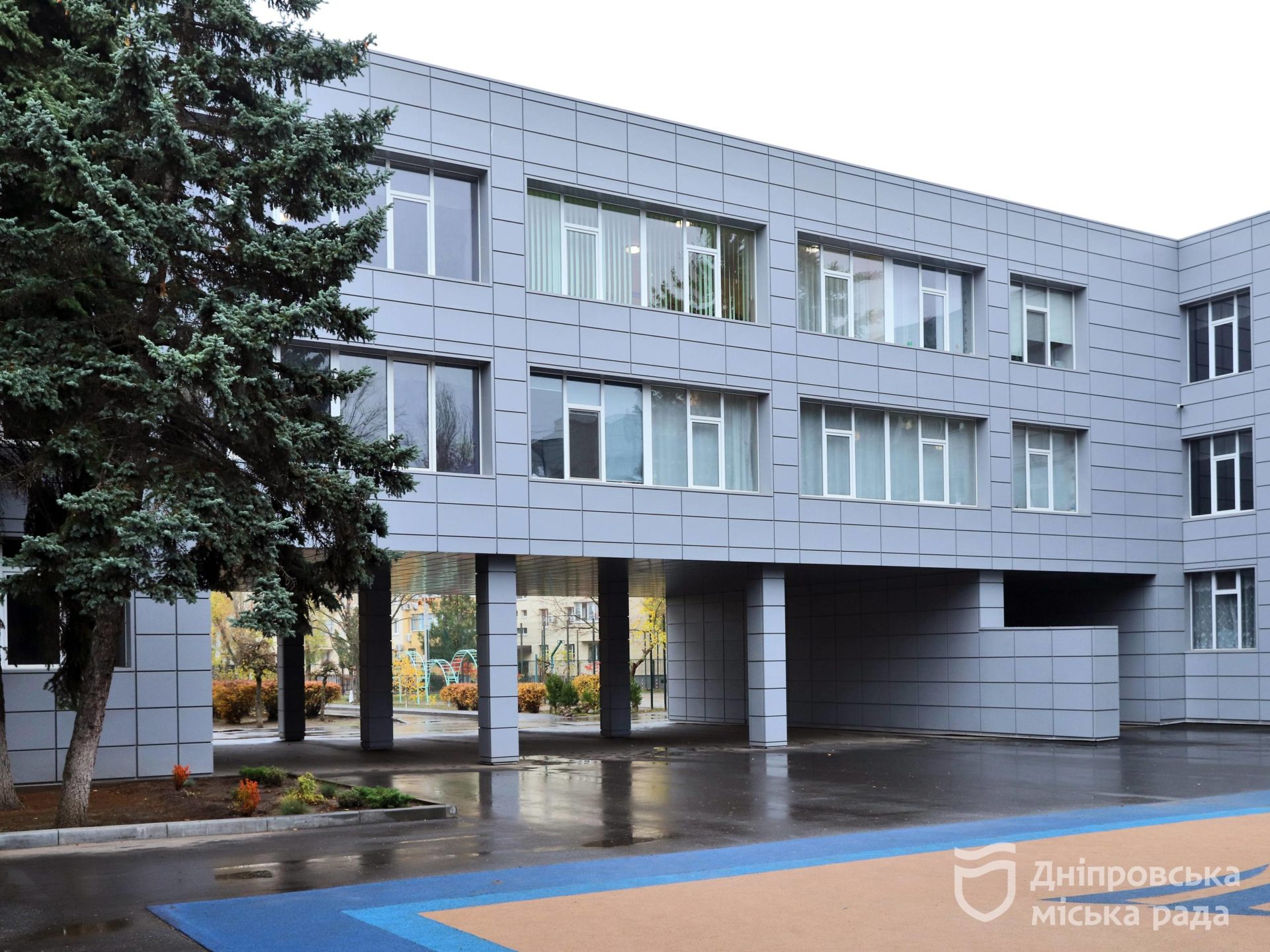 Філатов проінспектував перебіг термомодернізації, завдяки якій школи та дитсадки стали комфортнішими, а Дніпро заощаджує понад 30 % грошей на оплату енергоносіїв