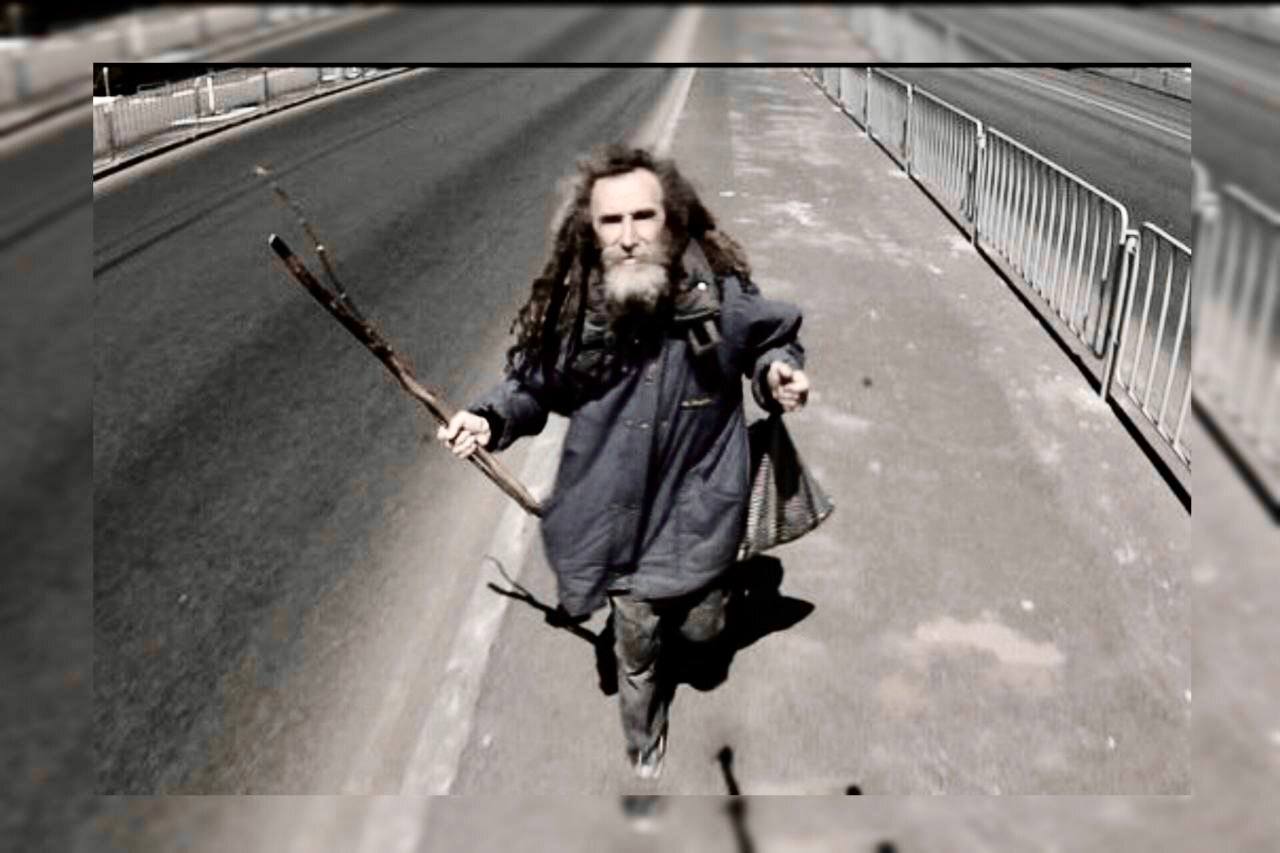 У Дніпрі з’явиться мініскульптура на честь загиблого у ДТП міського «Фореста Гампа» 3.11.2025