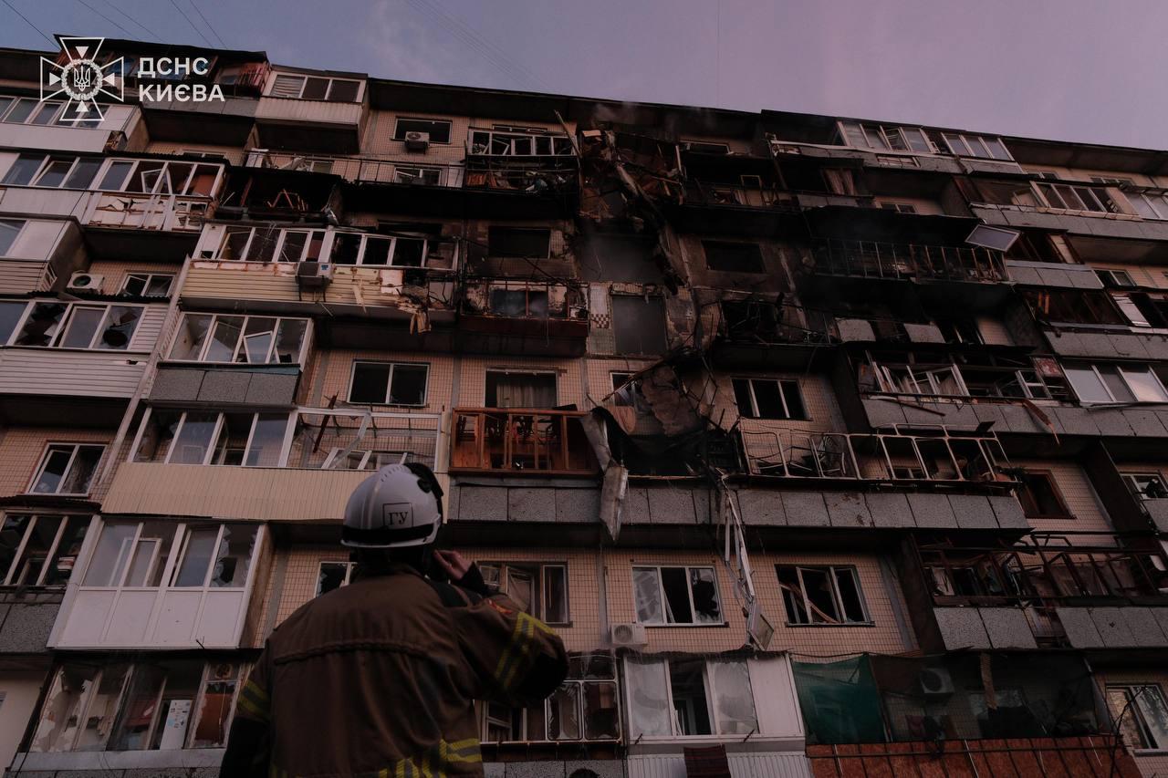 Ворог запустив близько 430 дронів і 18 ракет, зокрема балістичних та аеробалістичних - 14.11.2025