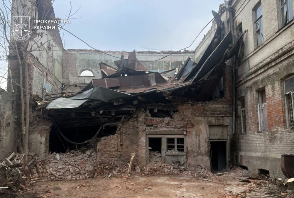 У Дніпрі обвалилася частина пам’ятки архітектури нацзначення "Будівля клубу" через бездіяльність уповноважених органів - 25.11.2025