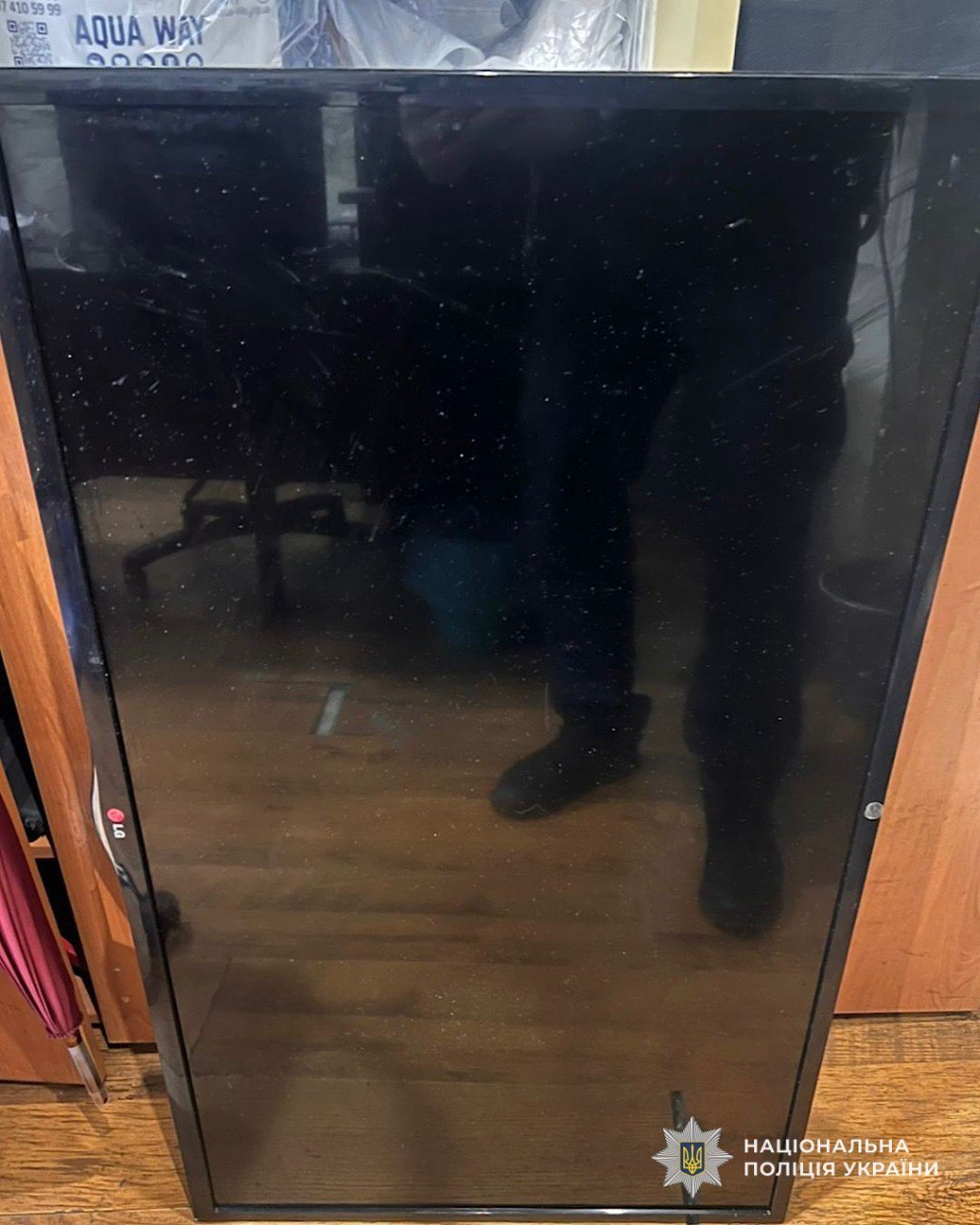У Дніпрі поліцейські затримали чоловіка, який викрав техніку з пошкодженого після обстрілу закладу - 19.11.2025