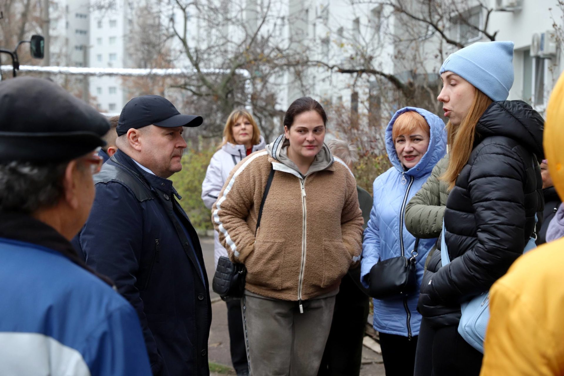 У Дніпрі реконструюють двір 118-го будинку на Перемозі - 27.11.2025