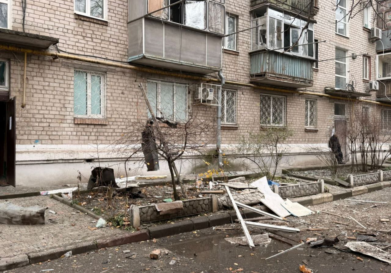 росіяни атакували Павлоград та Нікопольщину: постраждали 11 людей - 24.11.2025