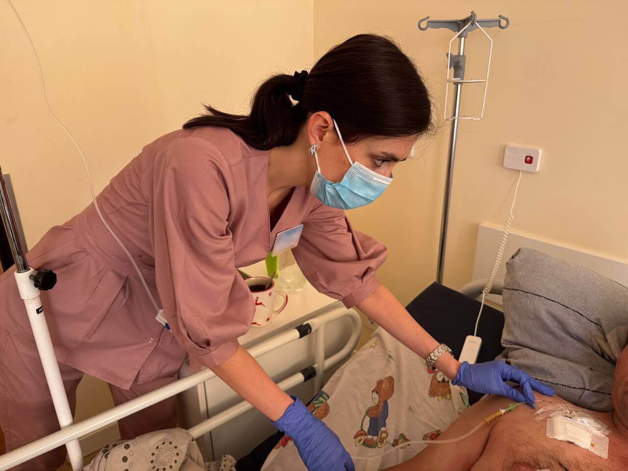 У міській лікарні Дніпра врятували 123 постраждалих після вибухів 24 червня