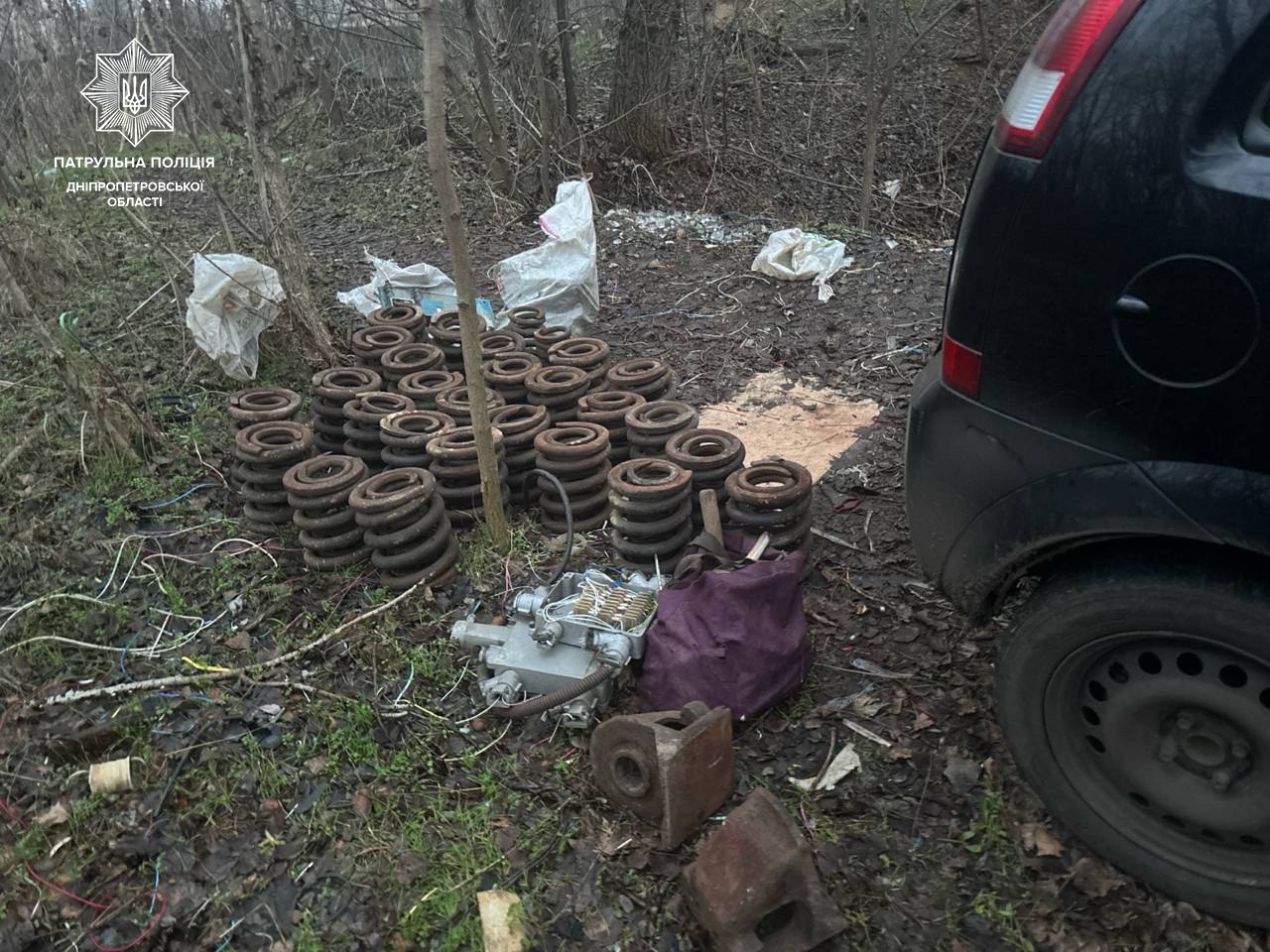 На Дніпропетровщині затримали крадія залізничних комплектуючих - 02.12.2025