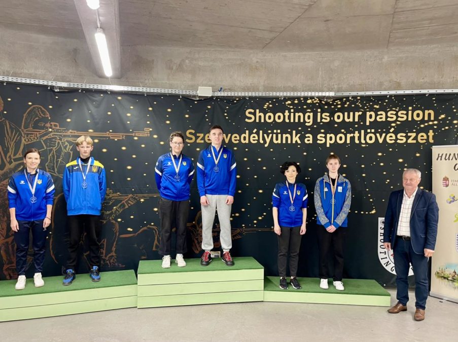 Дніпропетровські стрільці стали призерками міжнародного турніру Угорщини - 01.12.2025