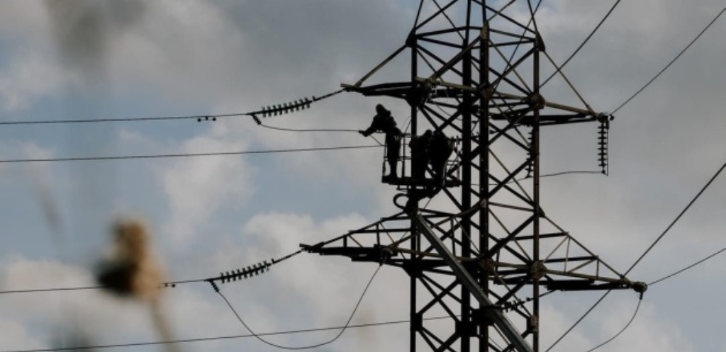 На Дніпропетровщині збільшилася кількість аварій на електромережах - 11.12.2025