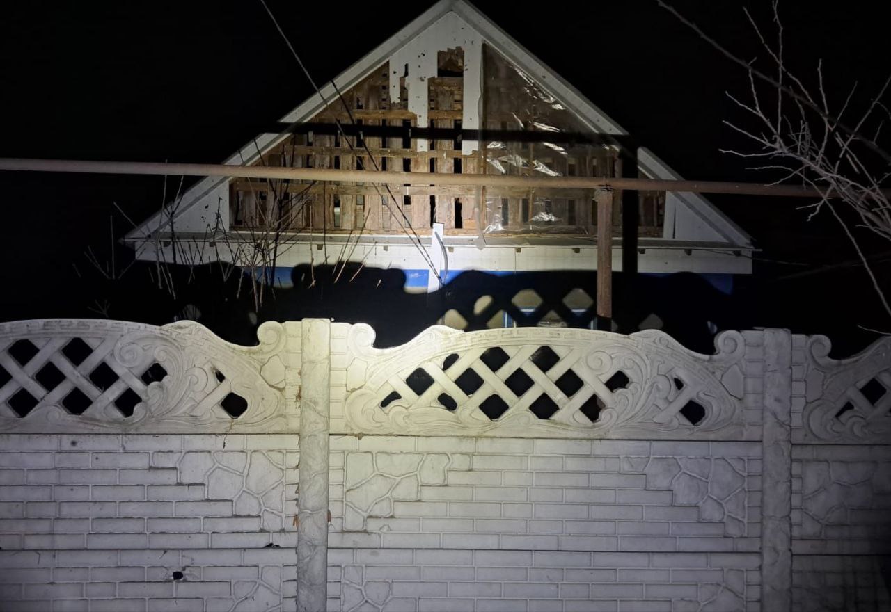 Черговий нічний удар по Нікополю: є руйнування — 24.12.2025