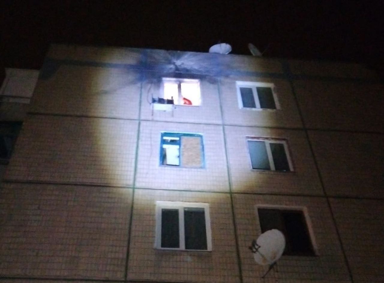 Черговий нічний удар по Нікополю: є руйнування — 24.12.2025