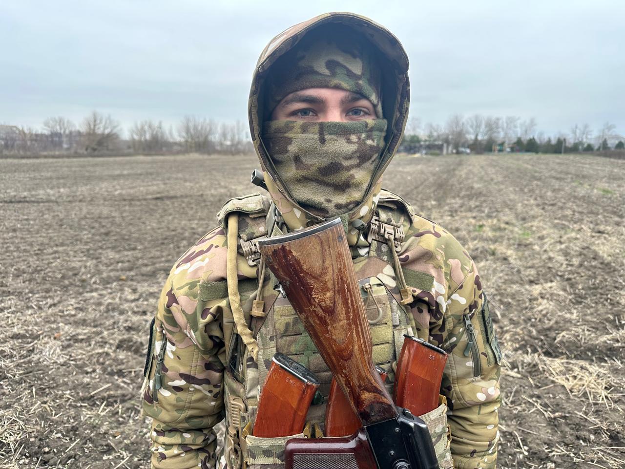 Боєць із Пологів повернувся після СЗЧ і отримав «Золотий хрест» ЗСУ - 25.12.2025