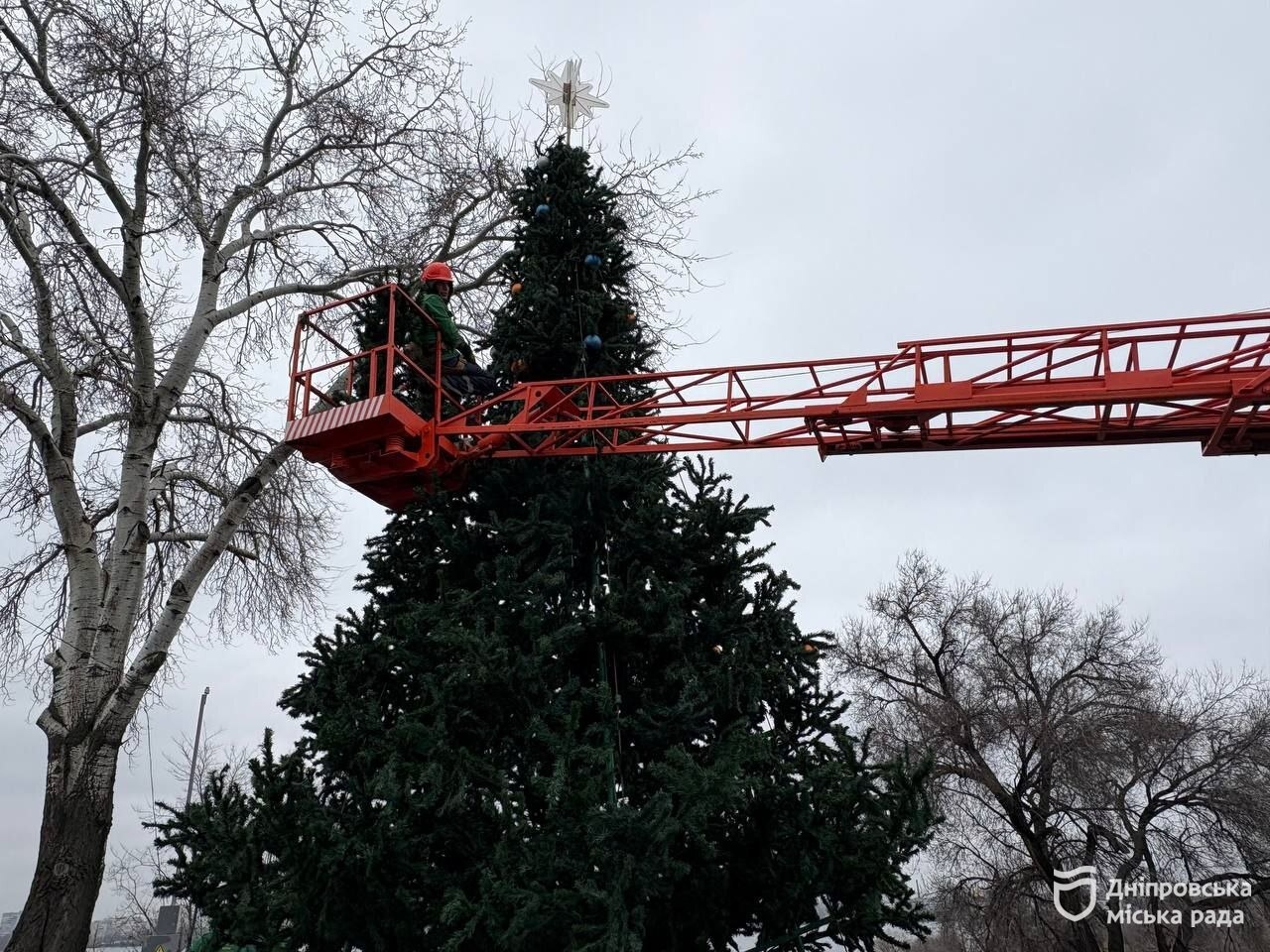 Дніпро готується до різдвяних свят - 02.12.2025
