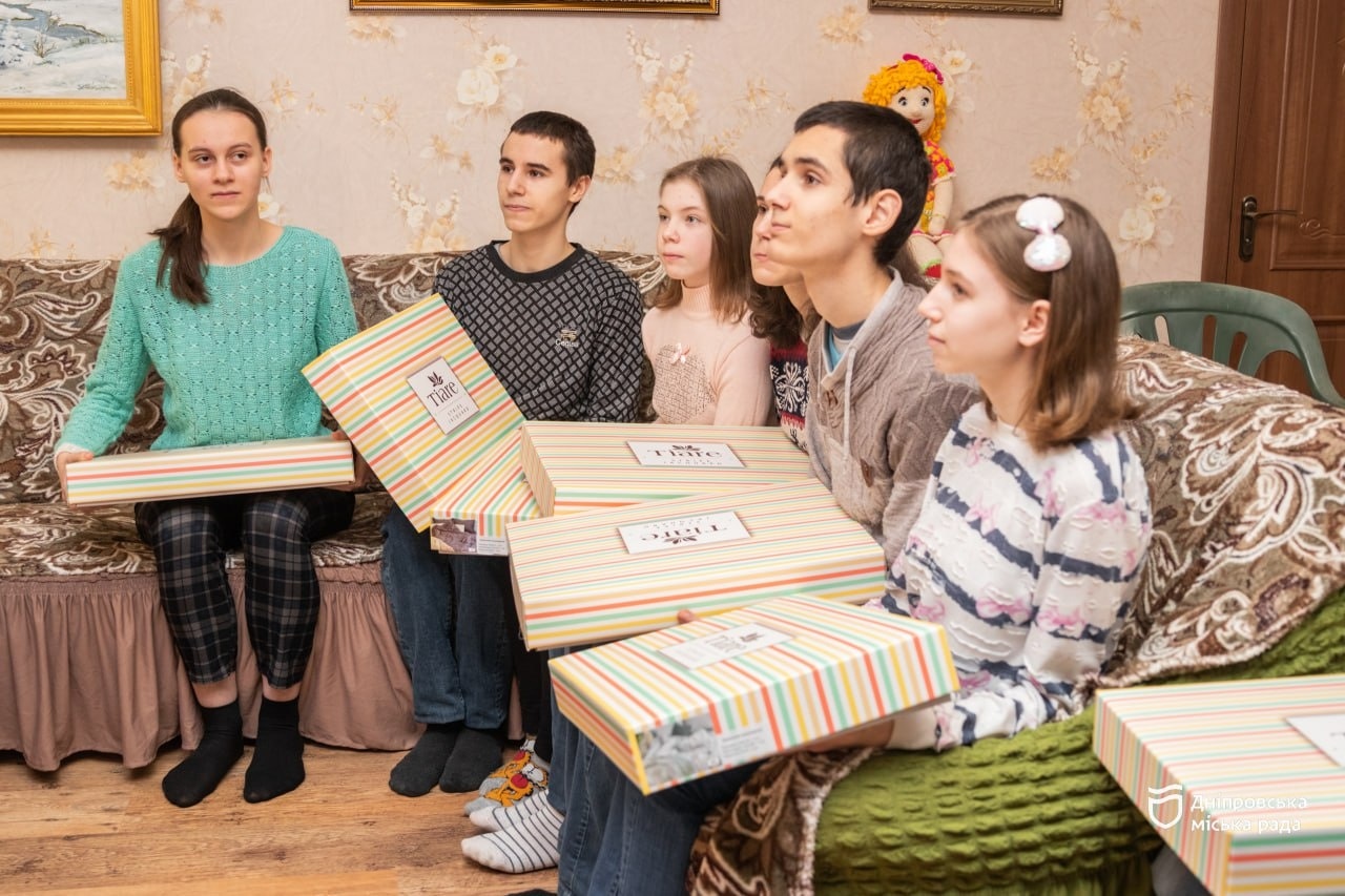 Допомога сиротам у Дніпрі: подарунки й підтримка до Миколая - 05.12.2025