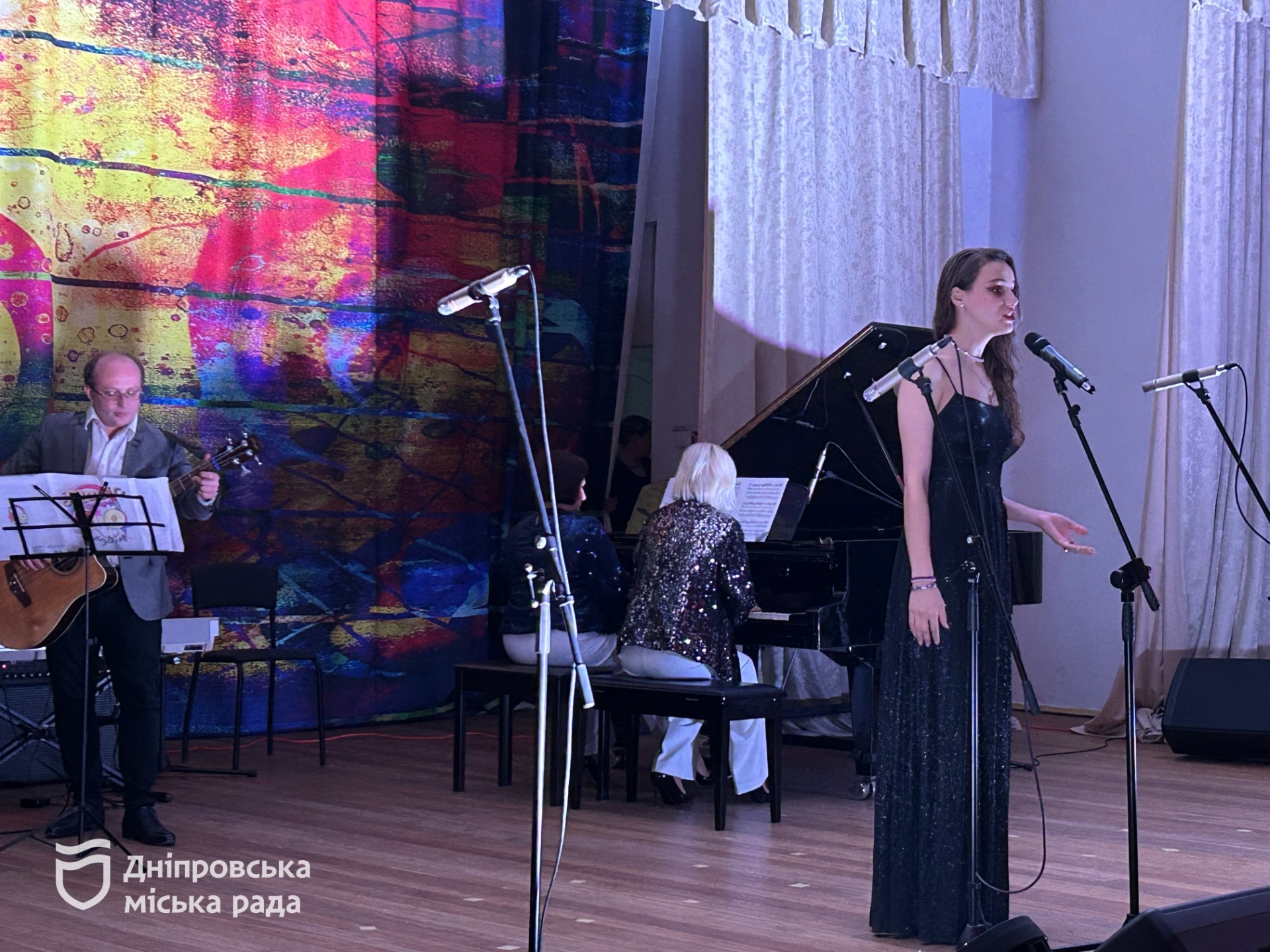 До Дня ЗСУ у Дніпрі відбувся музичний благодійний концерт Play for Ukraine