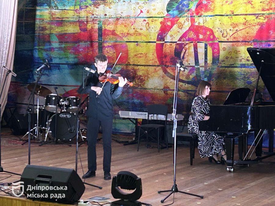 День ЗСУ: у Дніпрі відбувся музичний благодійний концерт Play for Ukraine - 6.12.2025