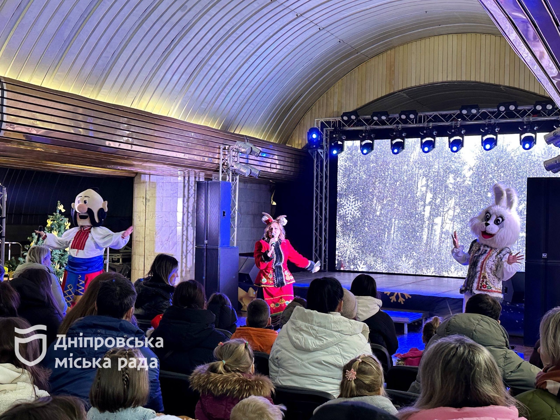 Протягом місяця в Дніпрі проходитимуть вистави, фестивалі, майстер-класи, творчі зустрічі та благодійні акції - 06.12.2025