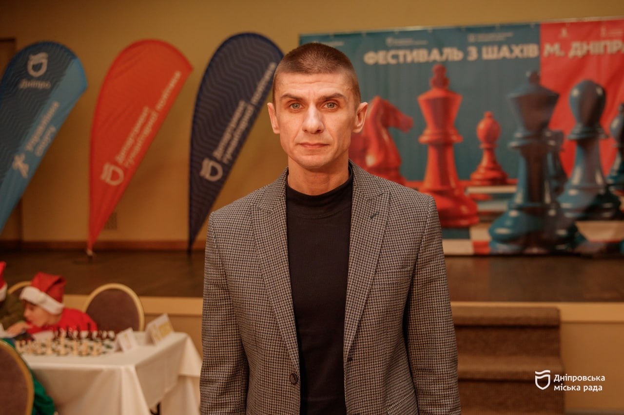 240 юних спортсменів взяли участь у першому різдвяному фестивалі з шахів у Дніпрі - 9.12.2025