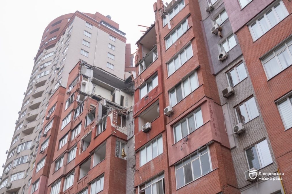 Відновлення будинку на Виконкомівській після ракетної атаки рф - 10.12.2025