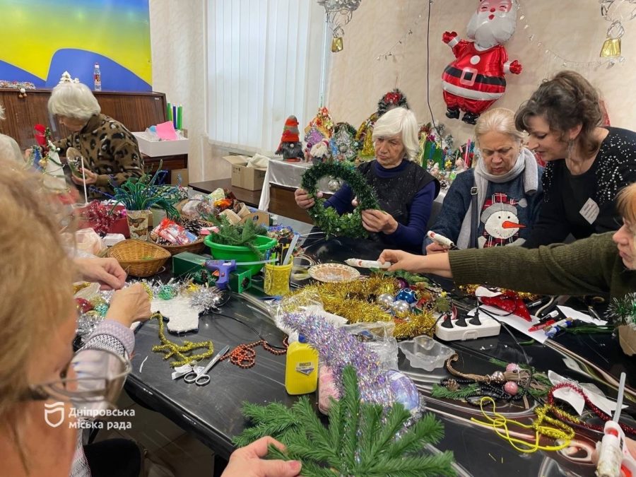 Підопічні терцентру у Дніпрі готуються до новорічних свят - 18.12.2025